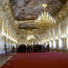 中央にある部屋は豪華絢爛