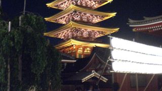 夜はライトアップされているので綺麗です！