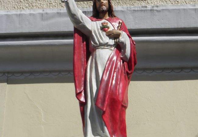 教会堂の前に広場