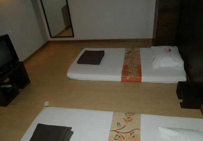 一人でもこの部屋が多い。狭い部屋もあります。