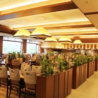 ライブキッチン　デリシャス内　朝食のバイキング場所