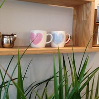 ホテル１階のカフェにて