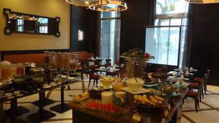 ダブルツリーbyヒルトン内にあるレストラン