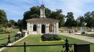 ハイド・パークにもつながっている、ロンドン中心部の緑あふれる公園