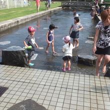 大師公園人口せせらぎ