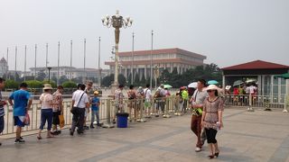 厳戒態勢のセキュリティチェック