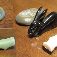 水牛の骨や角、バッチャン焼の箸置き