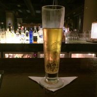 バーでいただくサンミゲールは最高。