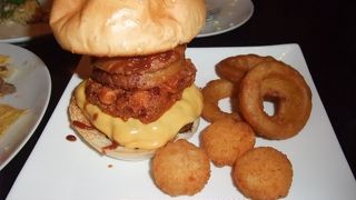 バーガー以外のものも美味しい！