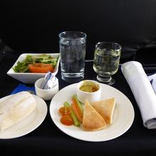 PTY-LASのビジネスの機内食