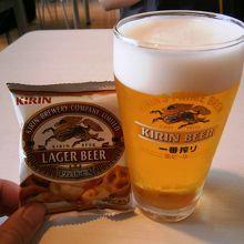 一番搾り生と工場限定のおつまみ