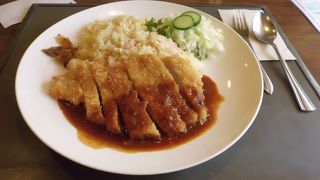 カフェレストラン はちのす