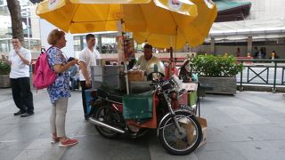 シンガポールの一番有名な繁華街(^_-)-☆オーチャード・ロード