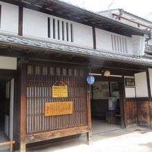 立派な町家です。