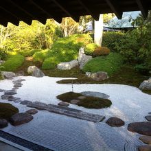 枯山水の庭園