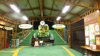 ケーブルとロープウエイを乗り継いで摩耶山上え！