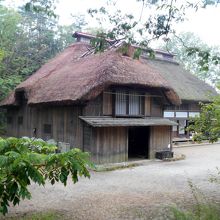 山形県月山山麓の家。