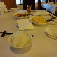 夕食は中華を選びました。