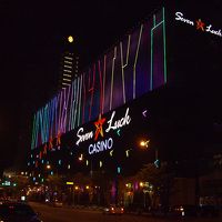 夜はＬＥＤが光とても綺麗！