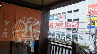 大人数でも、ゆったりと食事が出来るお店です。