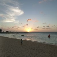 ホテル前のビーチ