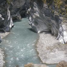 渓谷美を楽しんでます