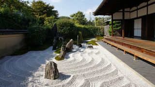 重森三玲はけっこう当たり外れもあるのですが