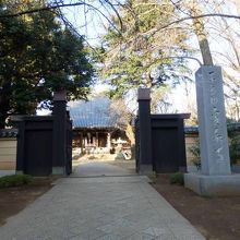 徳川歴代将軍１５人のうち６人が葬られている寛永寺