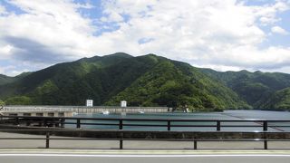 ドライブは自転車に注意