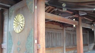 大鳥居が旧国宝（今は重要文化財）