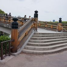 ここを進んで行きます