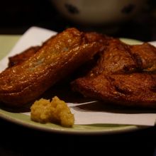 揚げたてのさつま揚げ