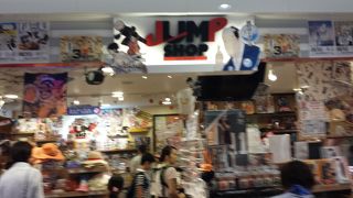 キャラクターストリートに入店