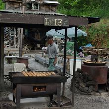 北口入り口付近で石焼卵１個１５０円。温泉卵の代わり？