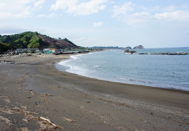 護岸破壊だけでなく地盤沈下も