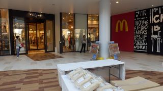 千住大橋駅の前にオープン