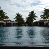 メインプール。海に近づくにつれ深くなり最後は足が…。