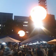 とにかく人の多さに驚かされます