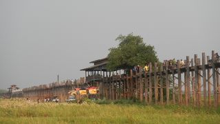 乾季のウーベイン橋