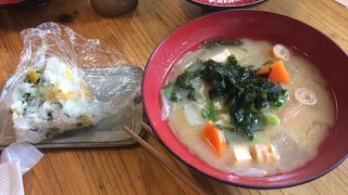 種類豊富なおにぎり屋さん