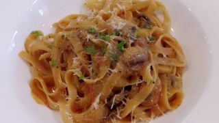 チーズの美味しいお店　ピノ