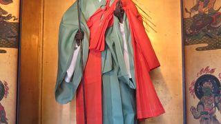 はだか地蔵、と呼ばれている「春日地蔵尊」で有名なお寺です♪