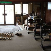 玄関。猫が爆睡中です（笑）