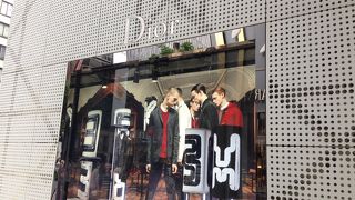 デザインが凄いです