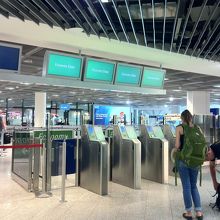 自分で搭乗券をぴっとやる新スタイル