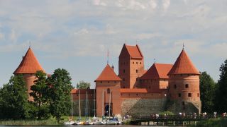 かわいいお城はやはり戦争のために作られた