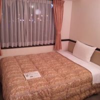 東横イン標準のセミダブルの客室