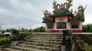 石垣の人が助けた中国人の墓。中国が傲慢ないま、意味が重い