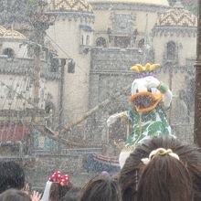 水しぶきで前が見えませんｗ