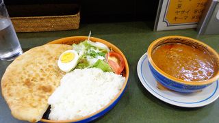 この界隈で一番美味しいインドカレー？
